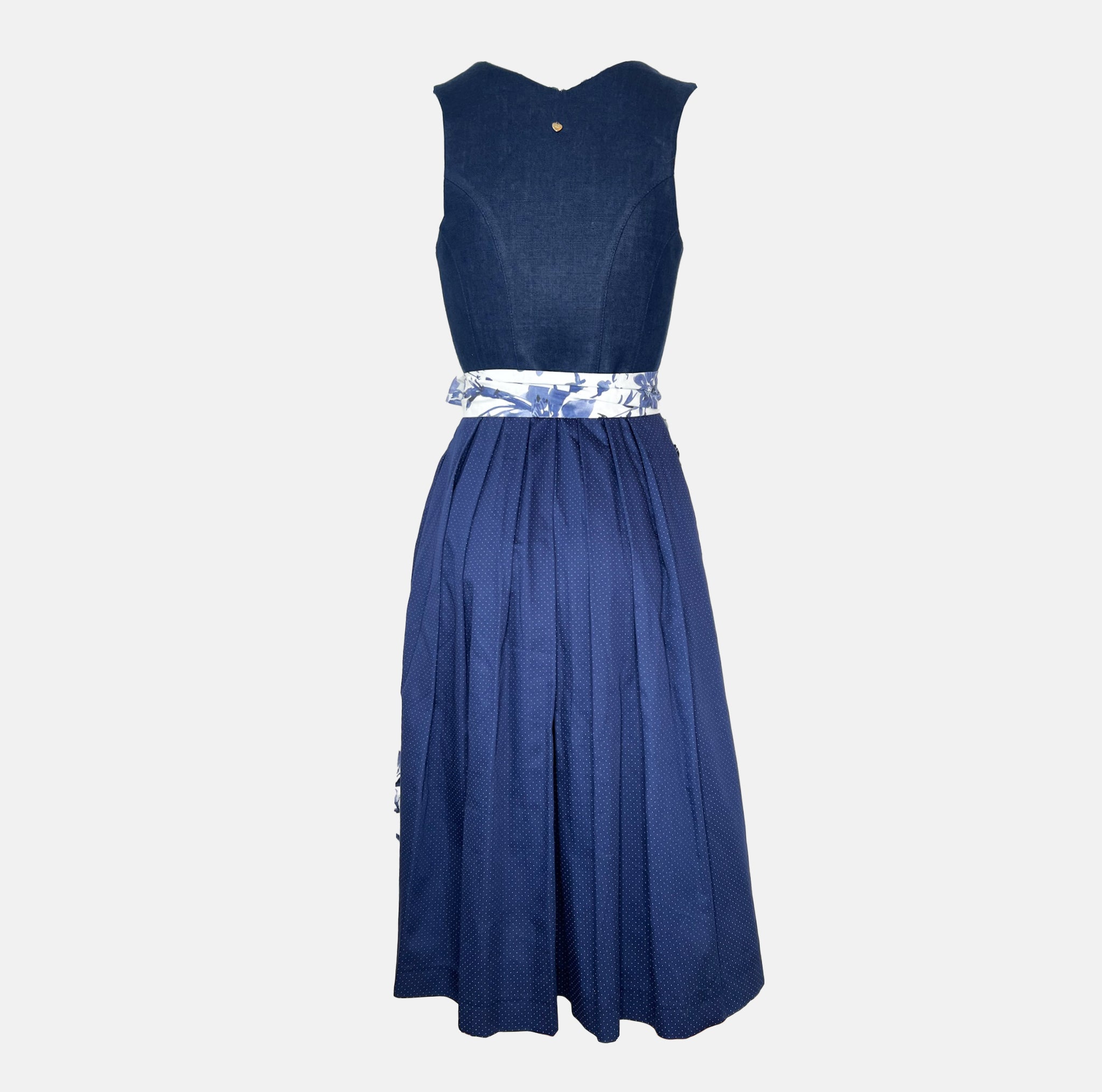 Stunning Dirndl Marina by Alpenherz for rent at Versatile 