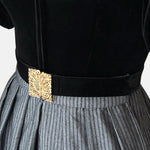 Rent velvet Dirndl Mona in classic black with puff sleeves – a modern Munich favorite for stylish, high-end occasions with a traditional twist.
