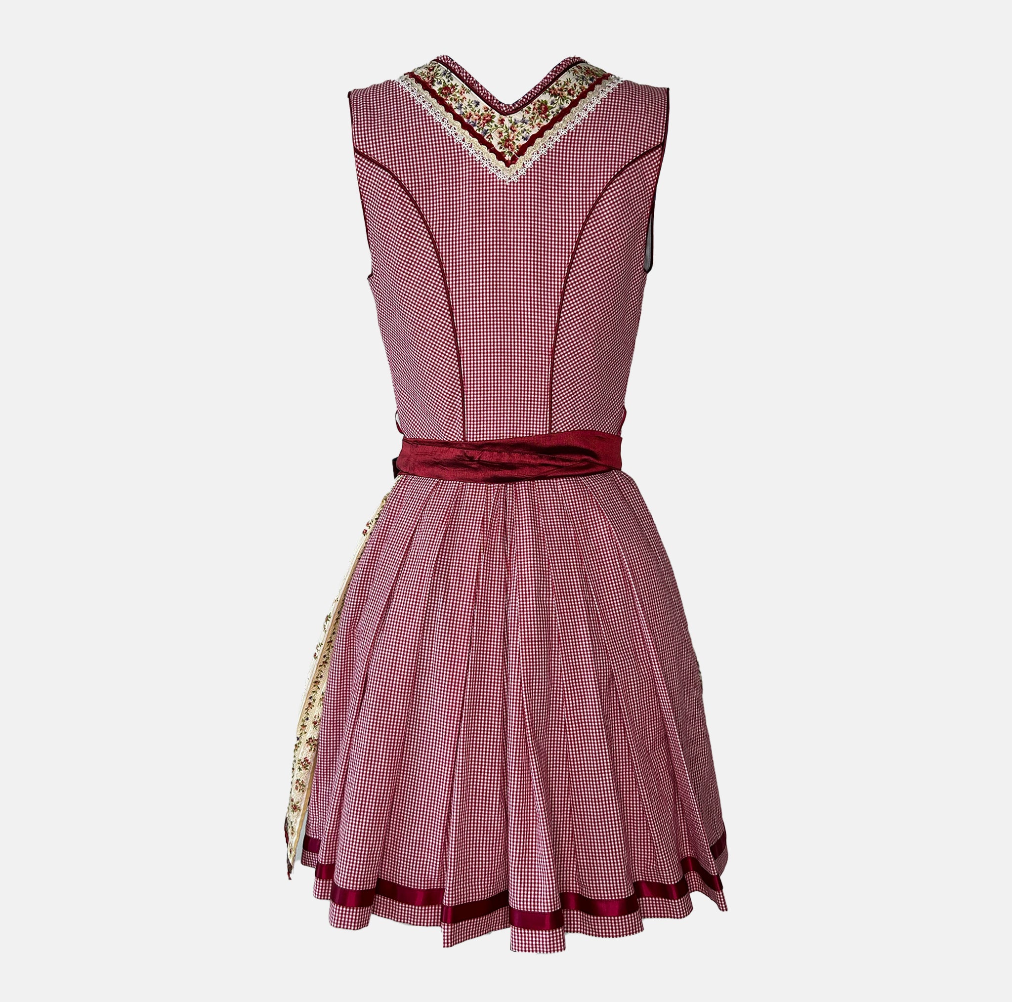 Rent your Krüger Mini Dirndl dress Glam Girl for Oktoberfest online or in Munich as cheap as 79€ for the weekend!