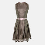Affordable dirndl dress rental in Munich or online. Rent the elegant Krüger Dirndl Merida in bordeaux—perfect for Oktoberfest and events. Book your dirndl cheap today!
