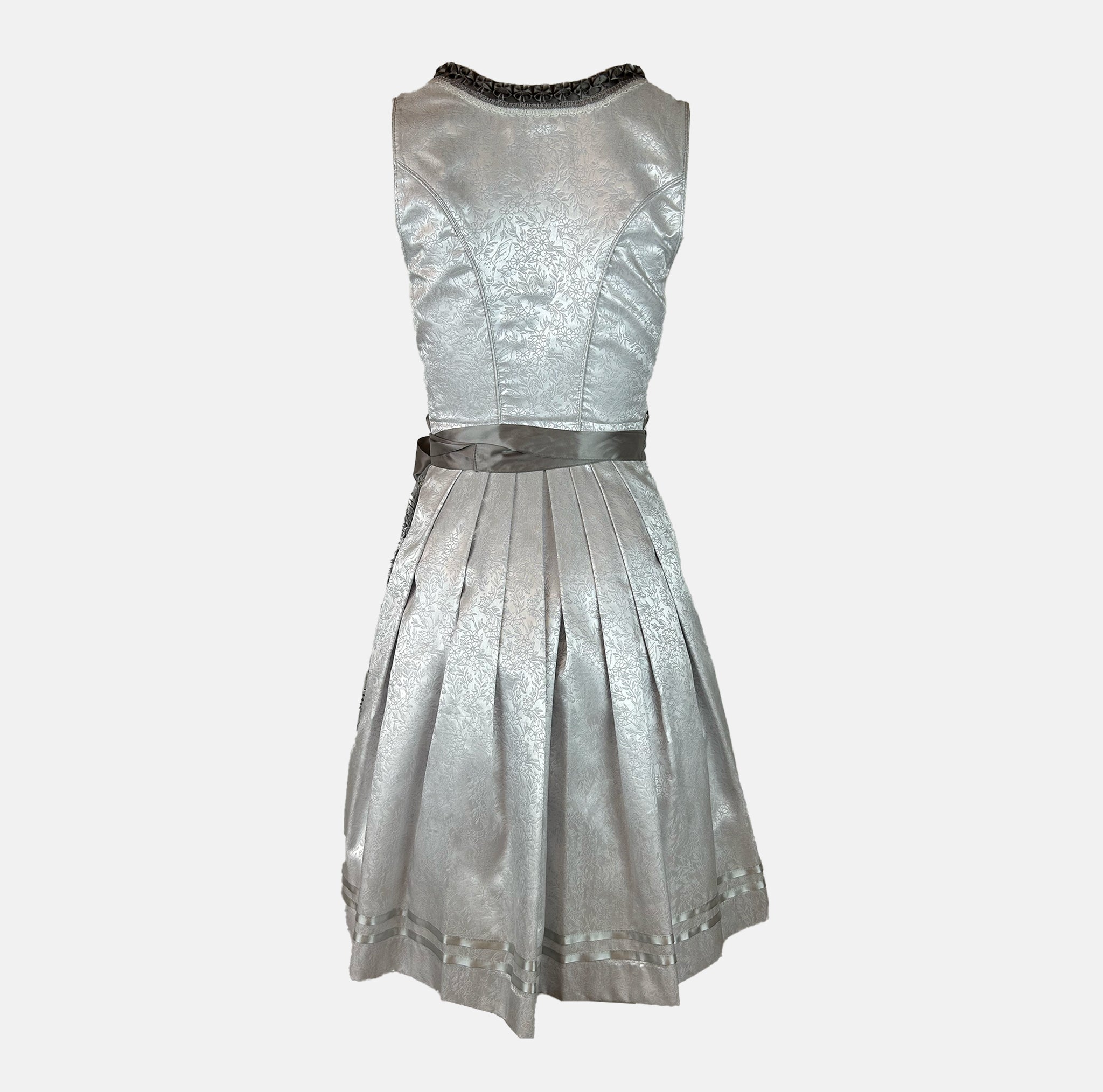 Elegant Macie dirndl for rent in Munich with 60 cm skirt, lace bodice, and detailed apron. Ideal for Oktoberfest, weddings, and traditional celebrations.