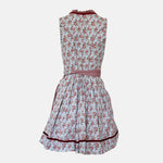 Versatile rental dirndl: Krüger Siggi floral dirndl with gingham apron and red lace-up bodice, authentic Bavarian Oktoberfest outfit