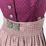 Rent the classic Mario Dirndl dress at Versatile – timeless Bavarian style, perfect for Oktoberfest and traditional events. Rent in Munich or online.