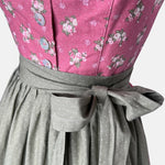 Rent the vintage dirndl dress by Berwin & Wolff – perfect for Oktoberfest and events. Trusted dirndl rental in Munich and across Germany.