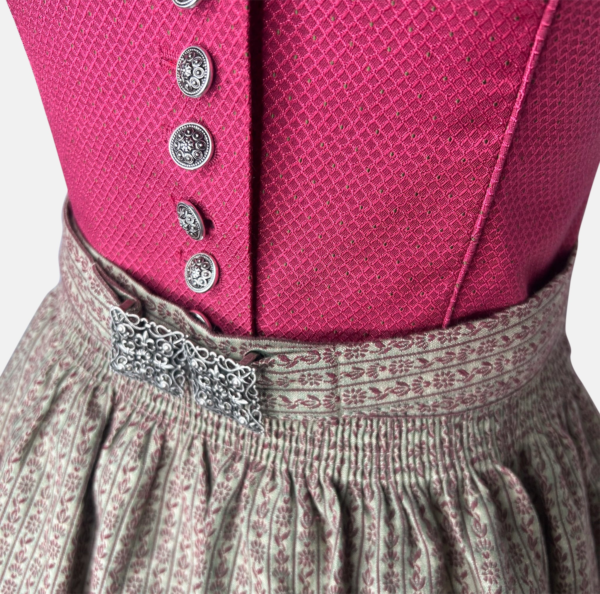 Rent the  beautiful Rebecca Dirndl dress by Angermeier  – ideal for Oktoberfest and traditional celebrations. Available for dirndl rental in Munich and online across Europe.