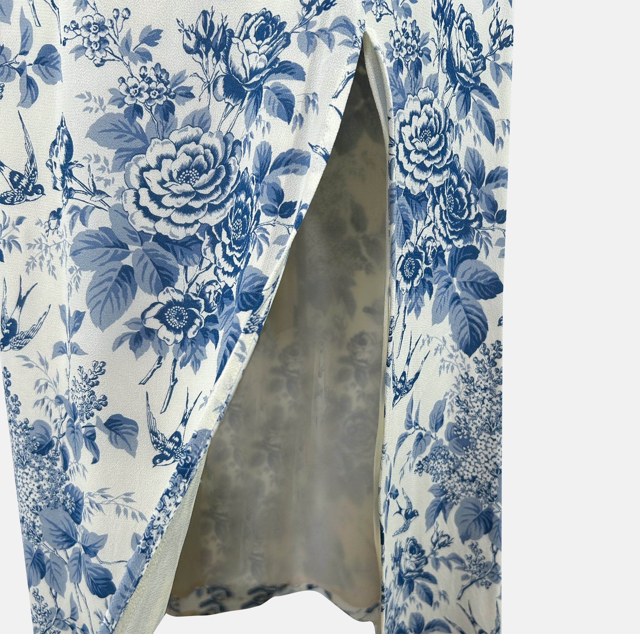 Reformation Carolena Floral-Print Crepe De Chine Midi Dress Wedding Guest Dress Rental Detail