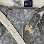 Rentable traditional Bavarian trouser - rent a lederhosen in Munich at Versatile