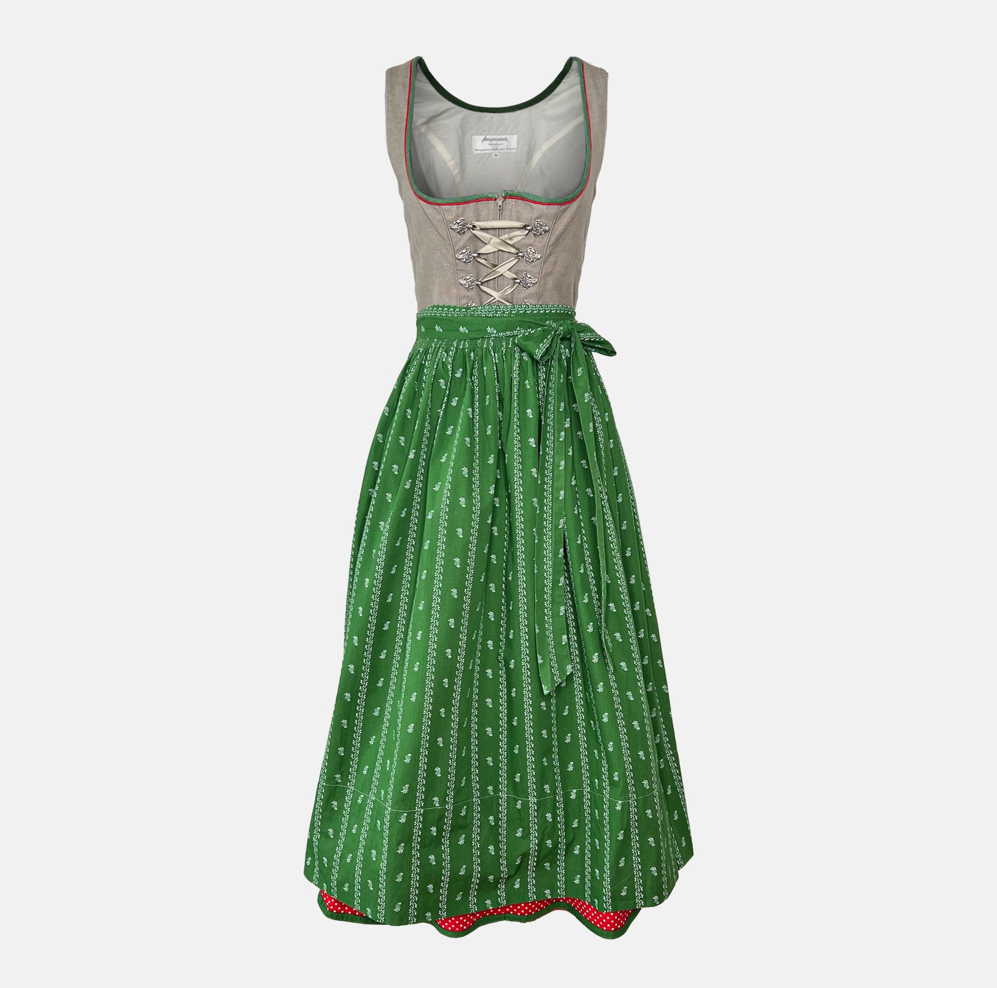 Rent the traditional Angermeier Dirndl Dress at Versatile – timeless Bavarian style, perfect for Oktoberfest and traditional events. Rent in Munich or online.