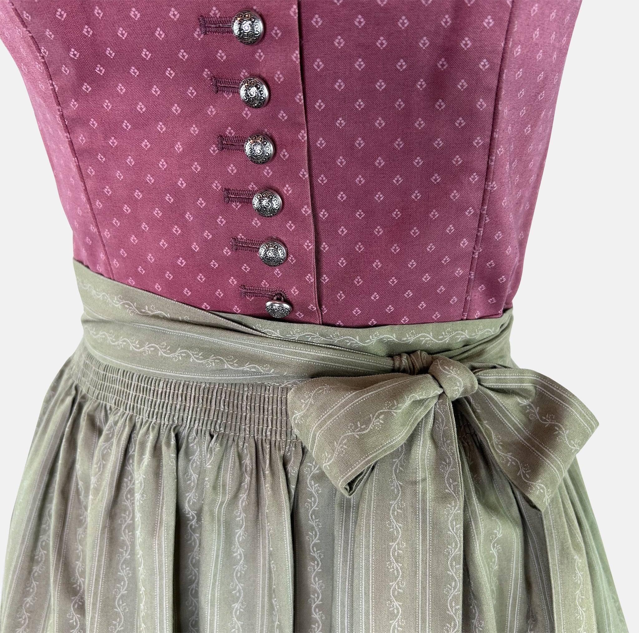 Traditional_Burgundy_Wenger_Dirndl_Dress_for_rent_detail
