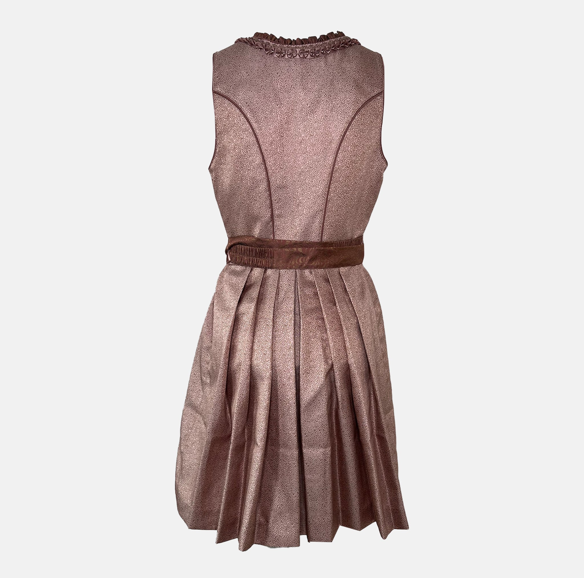 Back: Short Krüger Dirndl Zafina with shimmering rose-pink bodice, heart-shaped neckline, and brown patterned apron – available to rent via Versatile.