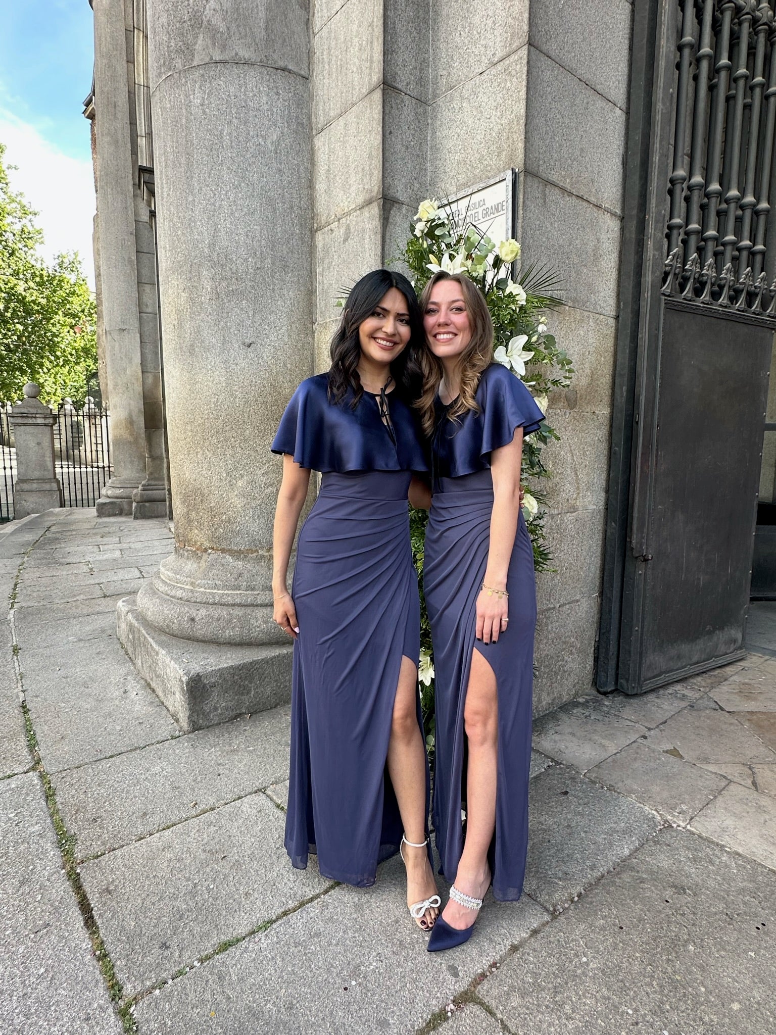Discover elegant bridesmaid dresses for rent – stylish, sustainable, and perfect for modern weddings.
